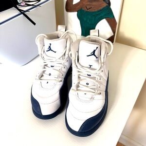 Nike White and Navy Air Jordan Kids Sneakers